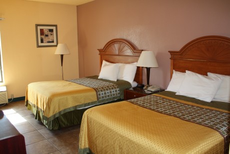 Executive Inn & Suites Wichita Falls - 2 queen bed room