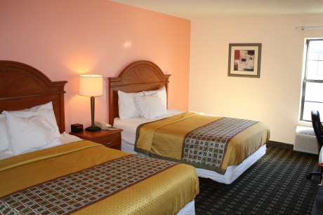hotel2022 - 2 Queen beds